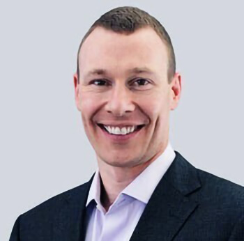 Aaron Stienfurth Headshot